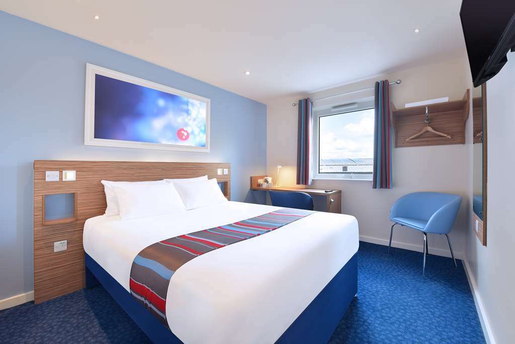Travelodge Stirling M80 Cambusbarron Room photo